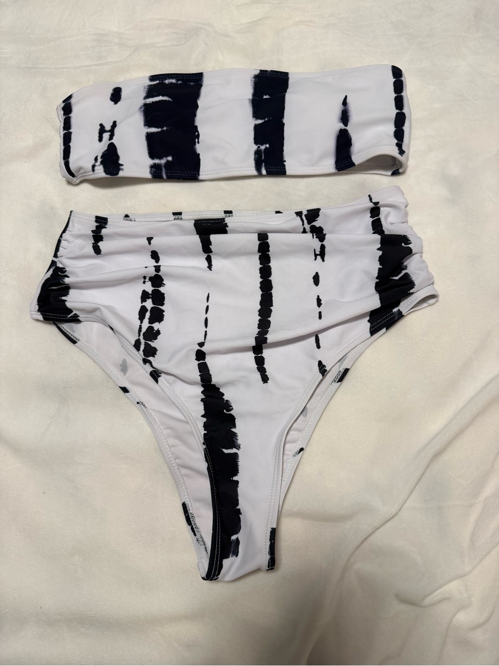 SHEIN Black & White Tie-Dye Bandeau High-Waist Bikini